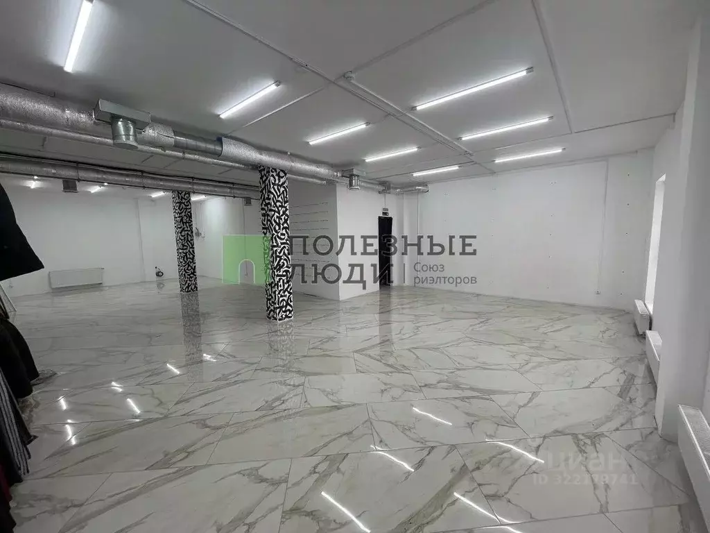 Помещение свободного назначения в Орловская область, Орел Рыночный ... - Фото 1