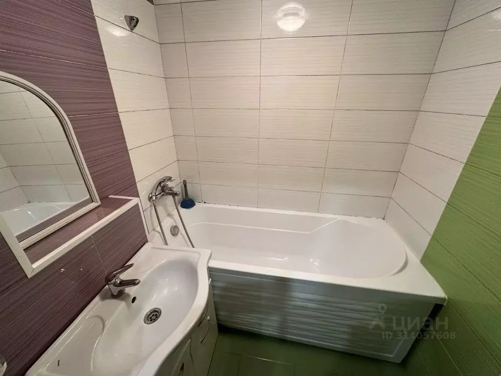 2-к кв. Калужская область, Калуга Промышленная ул., 8 (49.0 м) - Фото 1