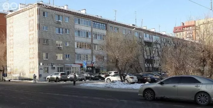 2-комнатная квартира: Тюмень, улица Коммунаров, 4 (48.3 м) - Фото 1