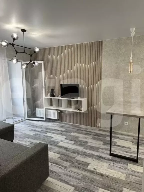 1-к кв. Тюменская область, Тюмень ул. 50 лет Октября, 57Бк2 (37.0 м) - Фото 1