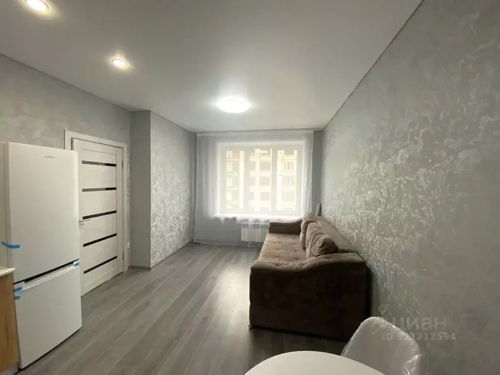 2-к кв. Хакасия, Абакан ул. Серебристая, 29 (37.0 м) - Фото 1