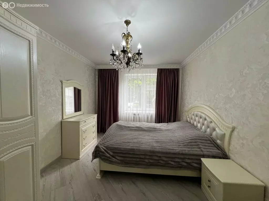 3-комнатная квартира: Владикавказ, Владикавказская улица, 1 (78 м) - Фото 1