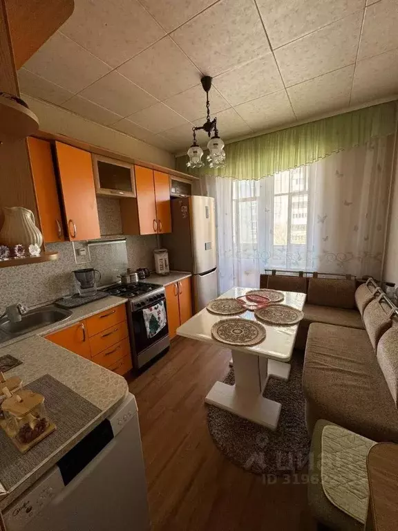 2-к кв. Омская область, Омск Пригородная ул., 17 (62.4 м) - Фото 0