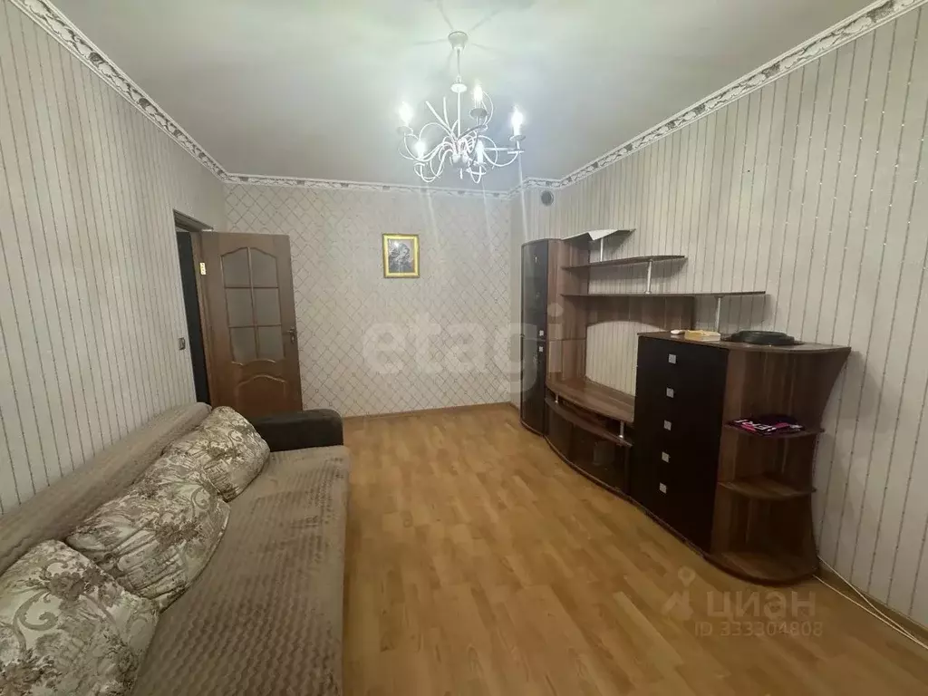 1-к кв. Крым, Черноморское пгт ул. Димитрова, 10А (32.9 м) - Фото 1