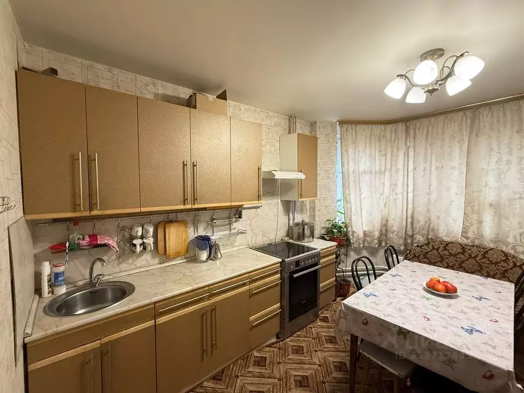 3-к кв. Москва ул. Ивана Сусанина, 6К1 (76.5 м) - Фото 0