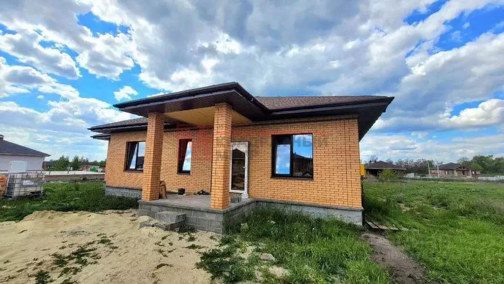 Дом в Белгородская область, Старый Оскол ул. Аквамариновая, 45 (120 м) - Фото 1