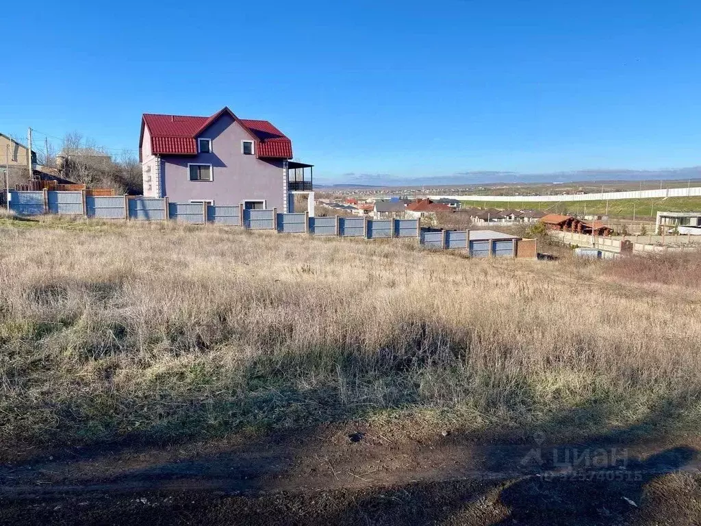 Участок в Крым, Симферопольский район, Добровское с/пос, с. Заречное ... - Фото 0