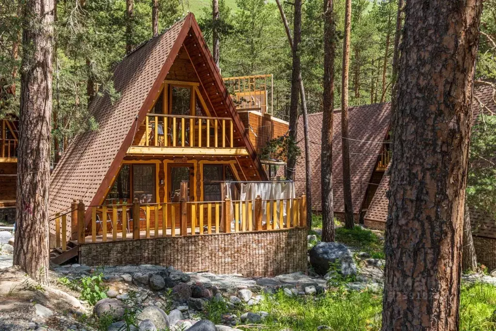 Дом в Кабардино-Балкария, Эльбрусский район, с. Терскол ул. Иткол, 9Е ... - Фото 1