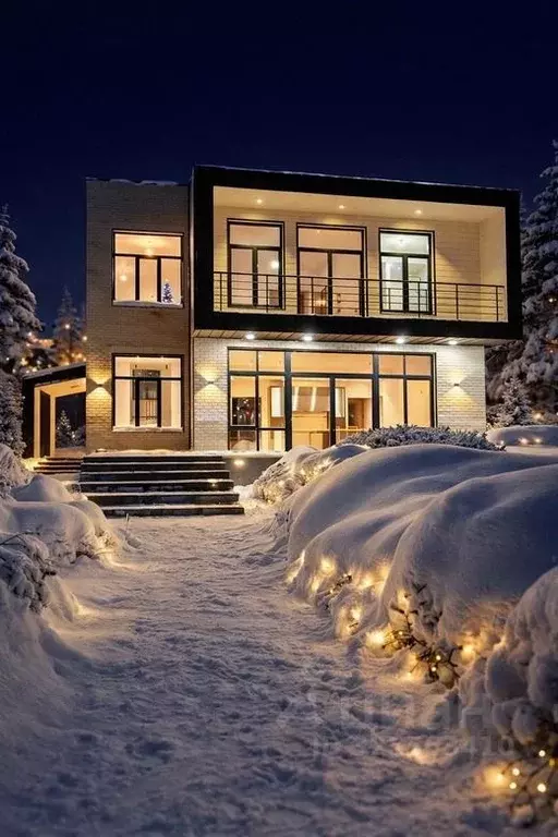 Коттедж в Тверская область, Калязин ул. Вагжанова, 27 (263 м) - Фото 1