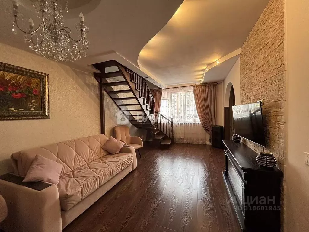 3-к кв. Калининградская область, Калининград ул. Виктора Гакуна, 8 ... - Фото 0