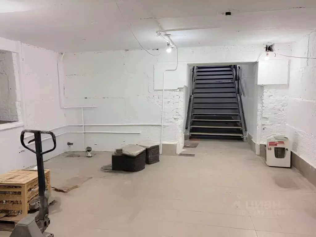 Помещение свободного назначения в Пермский край, Пермь ул. ... - Фото 2