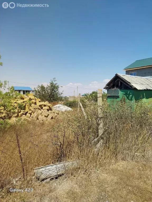 Участок в Сакский район, Штормовское сельское поселение, село Крыловка ... - Фото 0