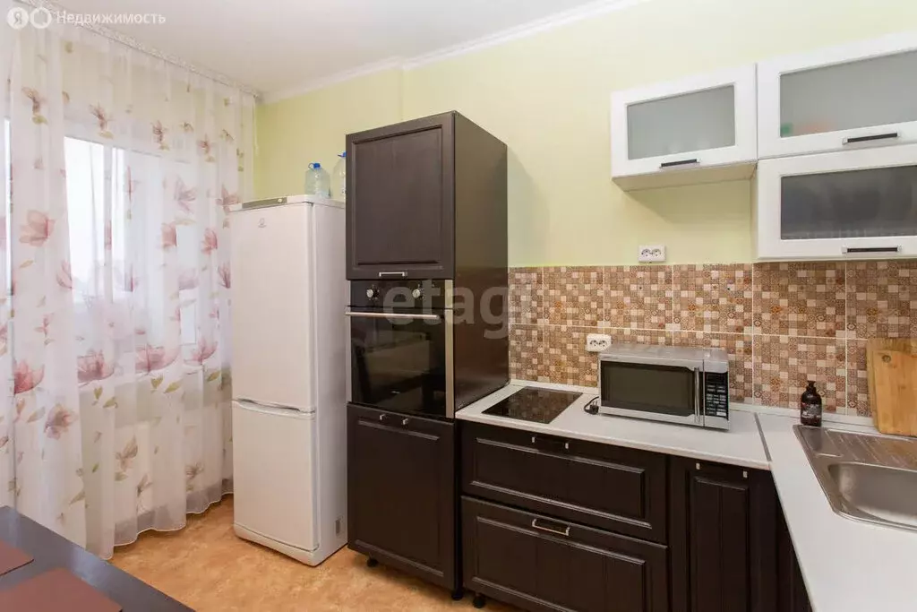 1-комнатная квартира: Тобольск, 15-й микрорайон, 32 (38.6 м) - Фото 2