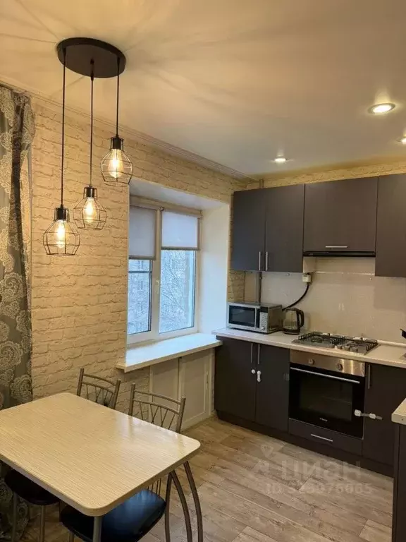 2-к кв. Челябинская область, Челябинск ул. Блюхера, 2Б (43.0 м) - Фото 2