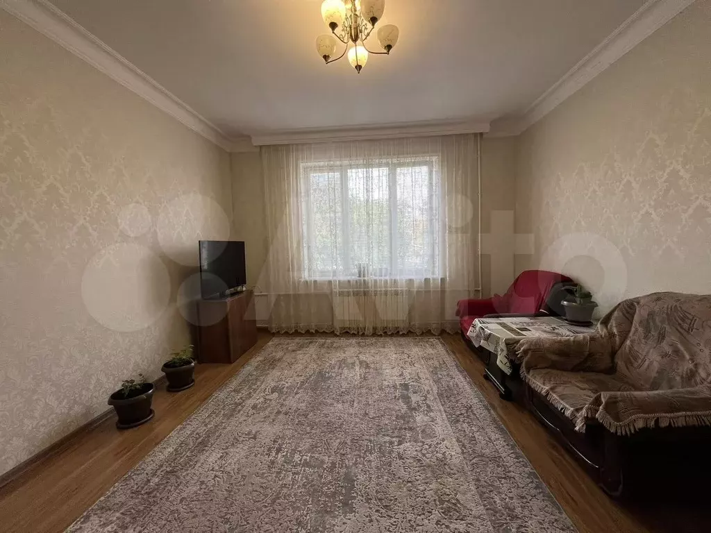 3-к. квартира, 70 м, 2/2 эт. - Фото 0