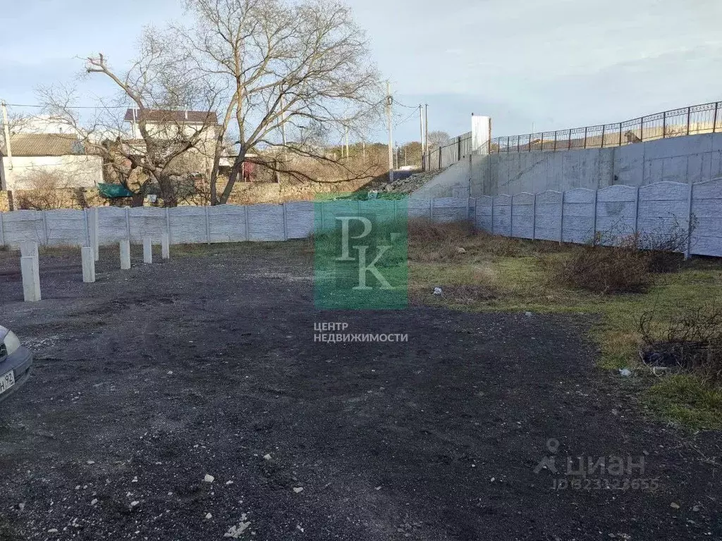 Участок в Севастополь ул. Ромашковая, 135А (4.0 сот.) - Фото 2