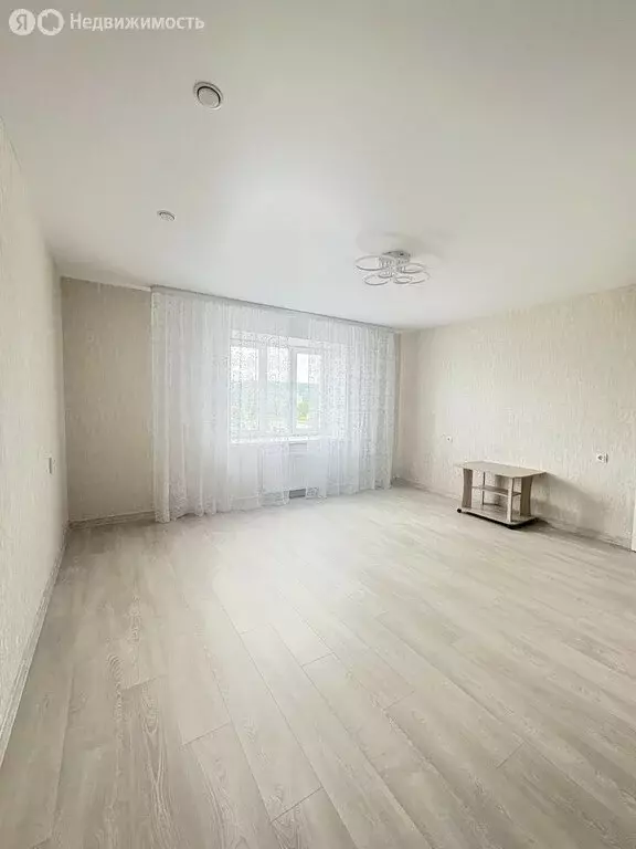 1-комнатная квартира: Октябрьский, улица Кувыкина, 20 (41 м) - Фото 1