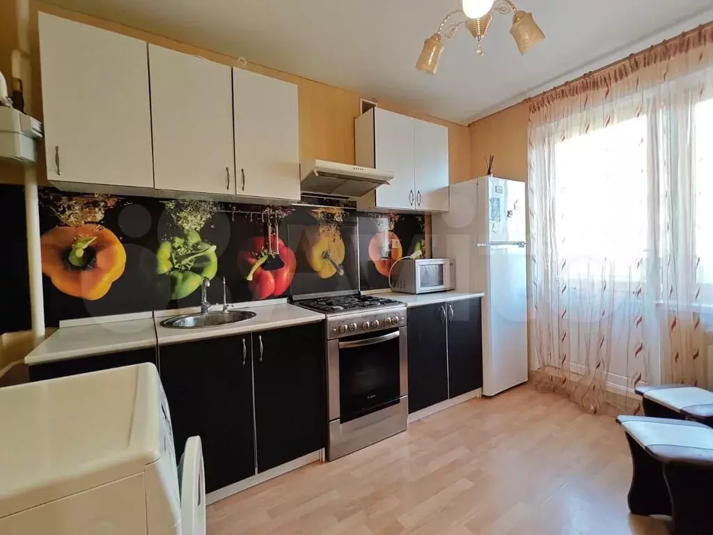 1-к. квартира, 42 м, 8/10 эт. - Фото 0