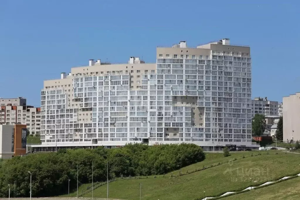 3-к кв. Чувашия, Чебоксары ул. Пирогова, 2к2 (87.6 м) - Фото 0