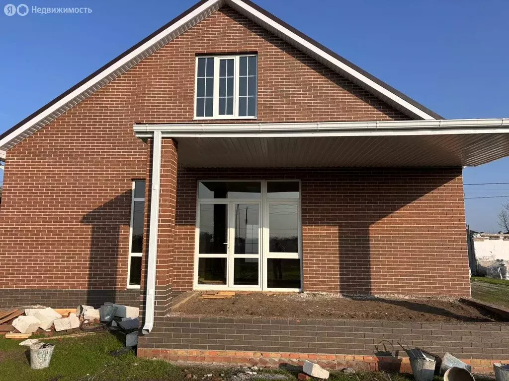 Дом в Новобессергеневка, Золотая улица (177 м) - Фото 1