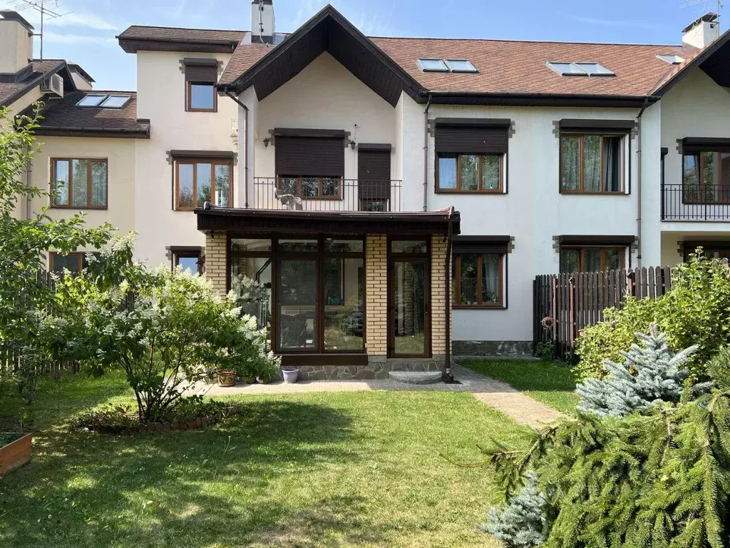 Таунхаус, 270 м - Фото 1