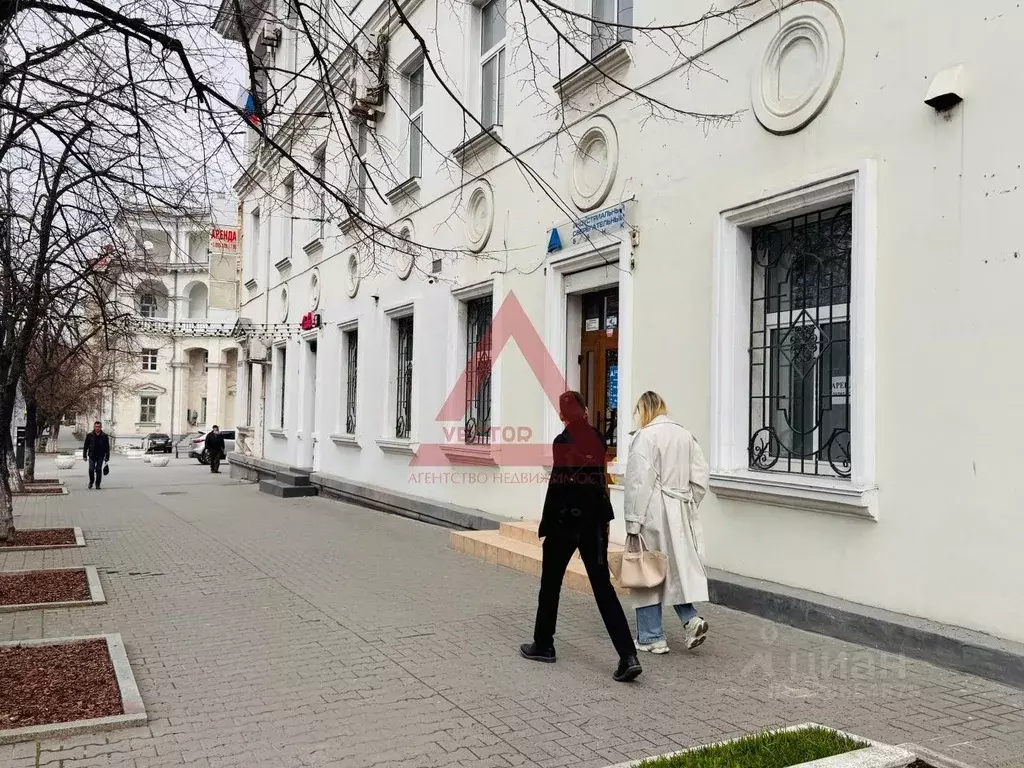 Помещение свободного назначения в Севастополь просп. Нахимова, 17 (107 ... - Фото 1