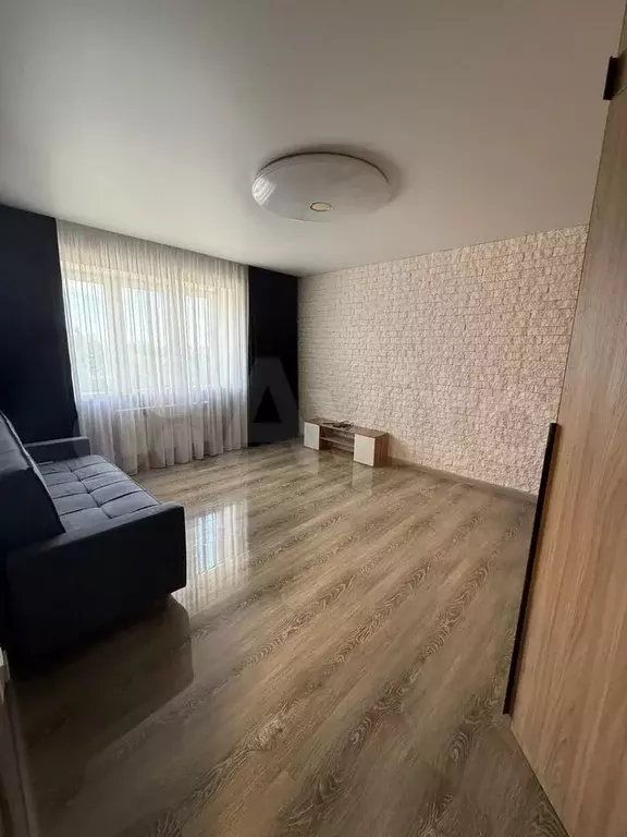 2-к. квартира, 68 м, 2/5 эт. - Фото 1