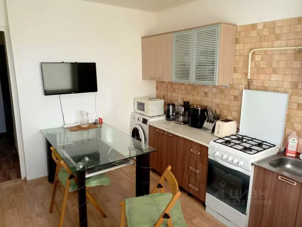 3-к кв. Краснодарский край, Ейск Красная ул. (77.2 м) - Фото 1