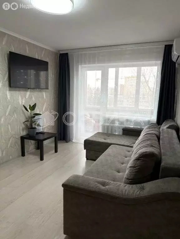 2-комнатная квартира: Тюмень, Минская улица, 5 (45.6 м) - Фото 1