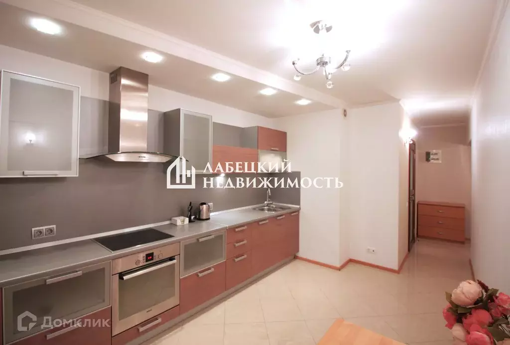 Продаётся 2-к квартира, 70 м - Фото 0