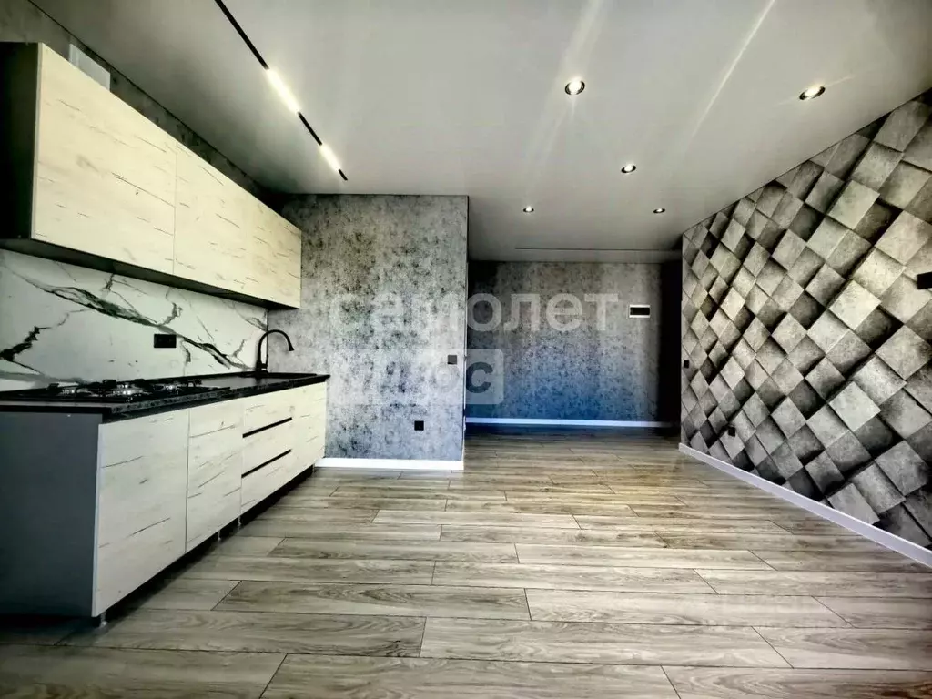 Студия Волгоградская область, Волгоград ул. Добрушина, 49 (29.0 м) - Фото 1