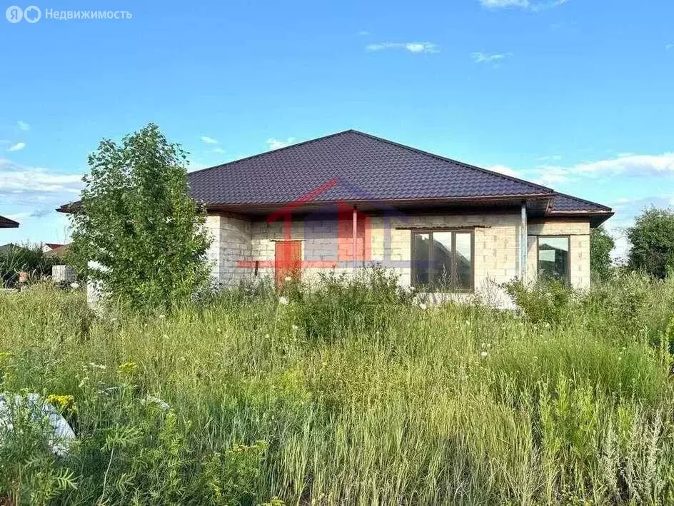 Дом в Старый Оскол, Антоновская улица, 10 (198.5 м) - Фото 1