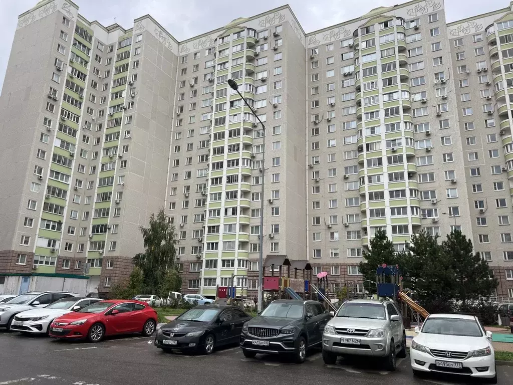 2-к кв. Москва, Москва, Московский г. ул. Никитина, 8 (57.1 м) - Фото 1