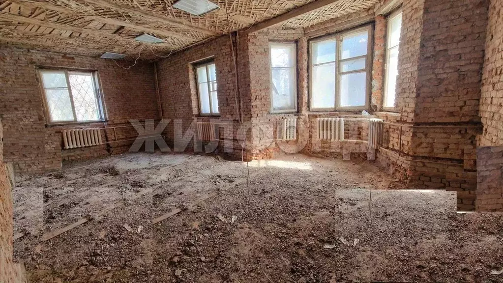 3-к кв. Новосибирская область, Новосибирск ул. Богдана Хмельницкого, ... - Фото 0