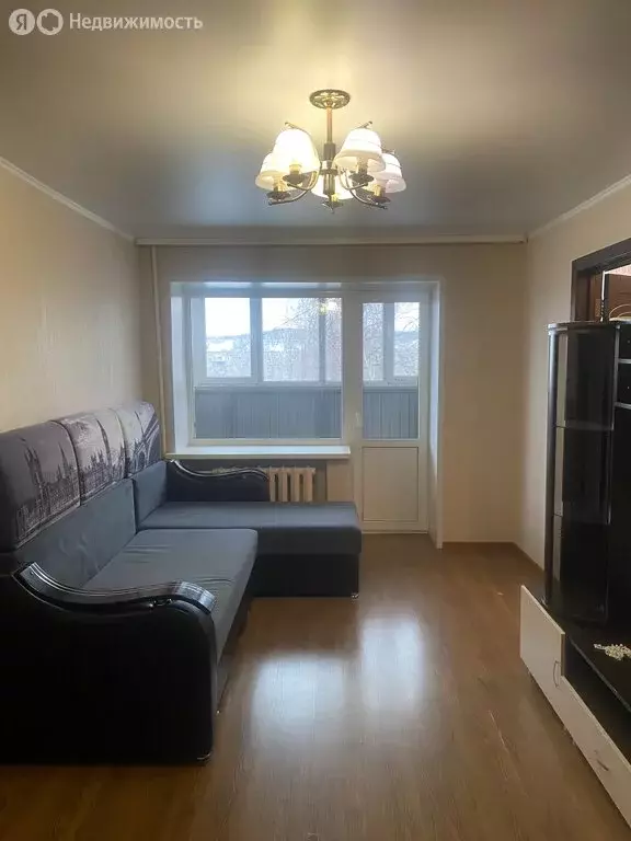 2-комнатная квартира: Ишимбай, Революционная улица, 10 (42.8 м) - Фото 1