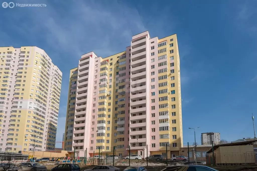 3-комнатная квартира: Пермь, Краснофлотская улица, 11 (61.9 м) - Фото 1