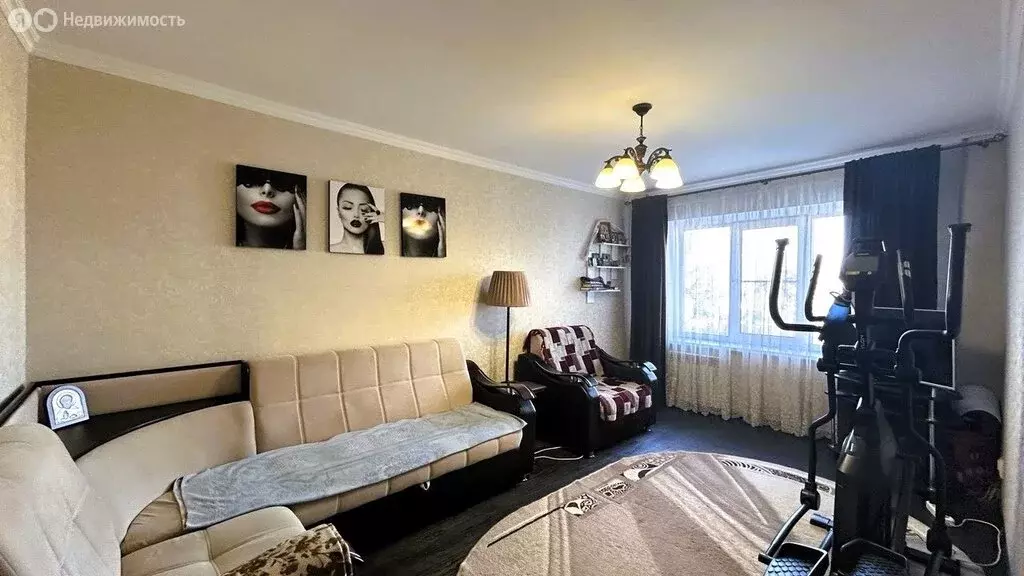 3-комнатная квартира: Курск, проспект Дружбы, 2 (60.6 м) - Фото 2