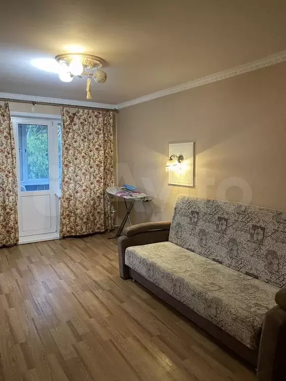 3-к. квартира, 58 м, 4/4 эт. - Фото 1