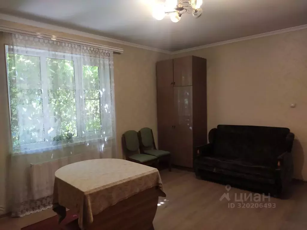 Дом в Краснодарский край, Абинский район, Ахтырское городское ... - Фото 1