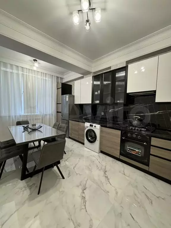 2-к. квартира, 70 м, 5/9 эт. - Фото 0