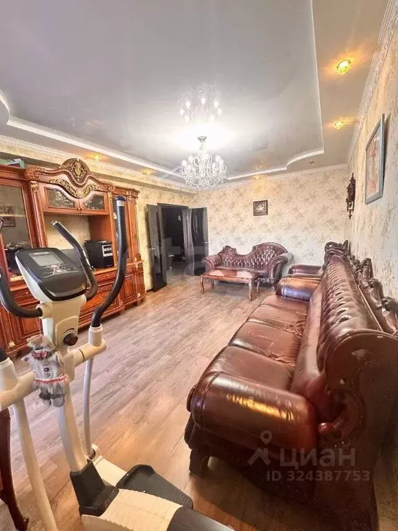 4-к кв. Бурятия, Улан-Удэ ул. Жердева, 140А (100.0 м) - Фото 1