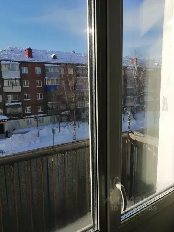 2-к кв. Кемеровская область, Междуреченск просп. Строителей, 37 (56.1 ... - Фото 1