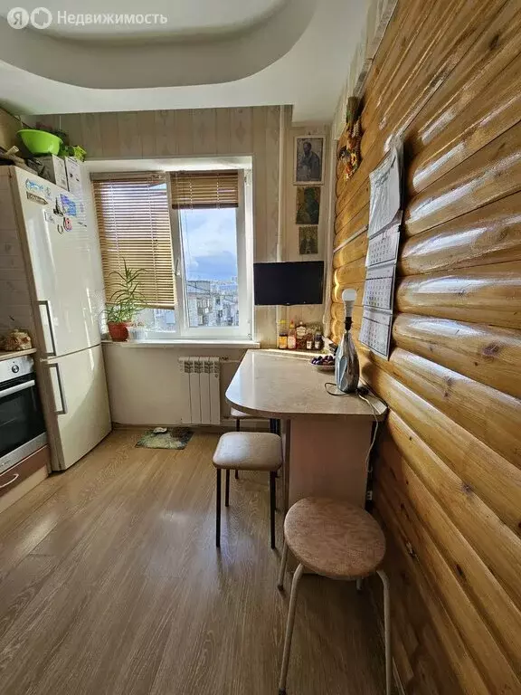 3-комнатная квартира: Иркутск, микрорайон Юбилейный, 82 (61.7 м) - Фото 1