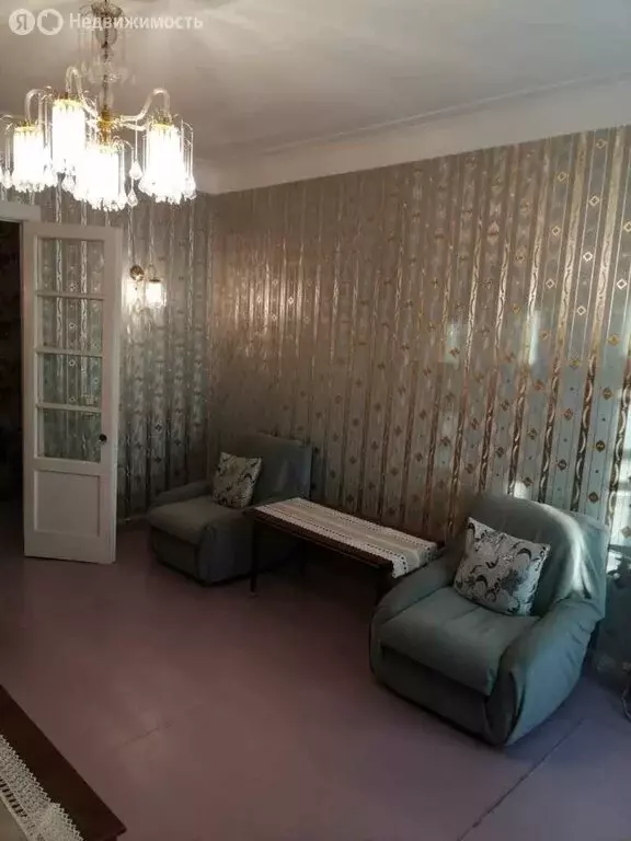 3-комнатная квартира: Осинники, улица Кирова, 74 (83.4 м) - Фото 1