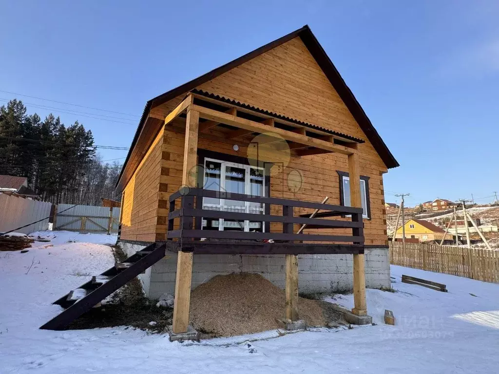 Дом в Иркутская область, Иркутский муниципальный округ, д. Карлук ул. ... - Фото 1