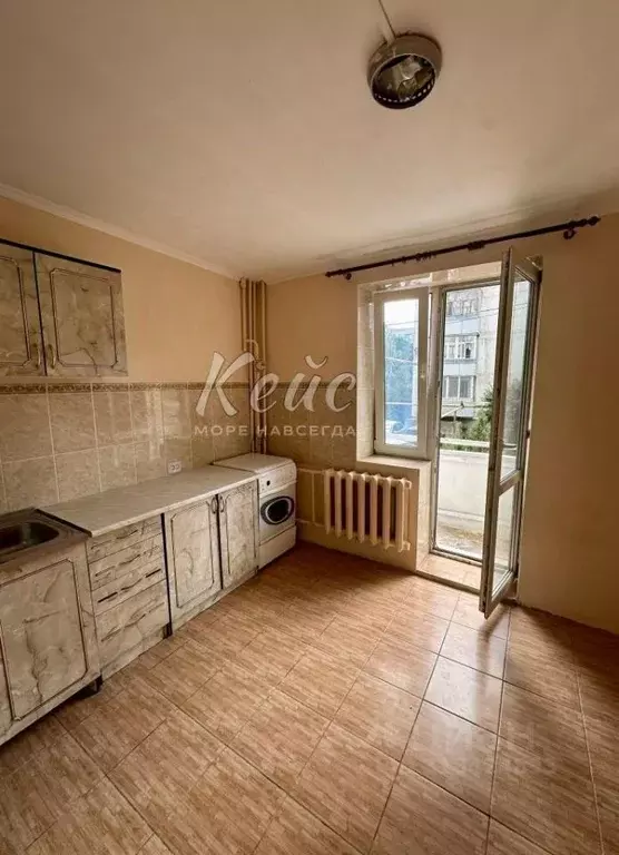 1-к кв. Крым, Феодосия ул. Челнокова, 62 (34.6 м) - Фото 0