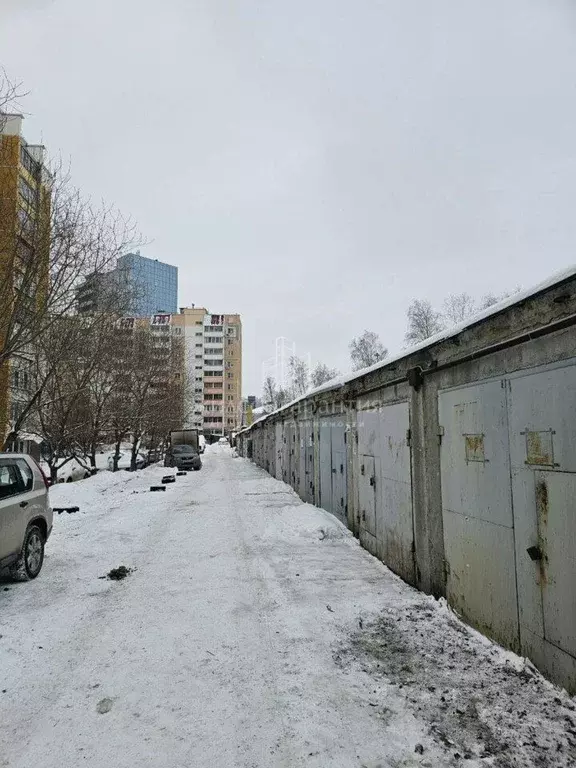 Гараж в Челябинская область, Челябинск ул. Салавата Юлаева, 15/1 (19 ... - Фото 1