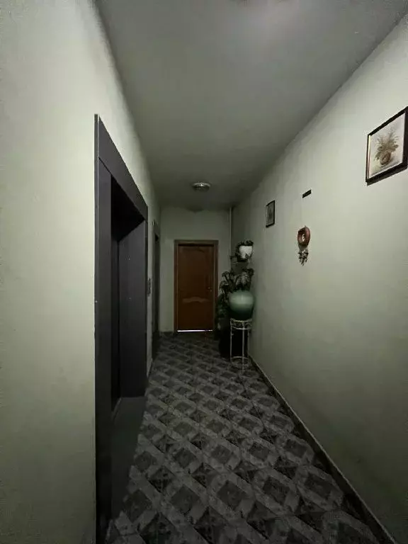 Продается 4-комнатная квартира - Фото 2