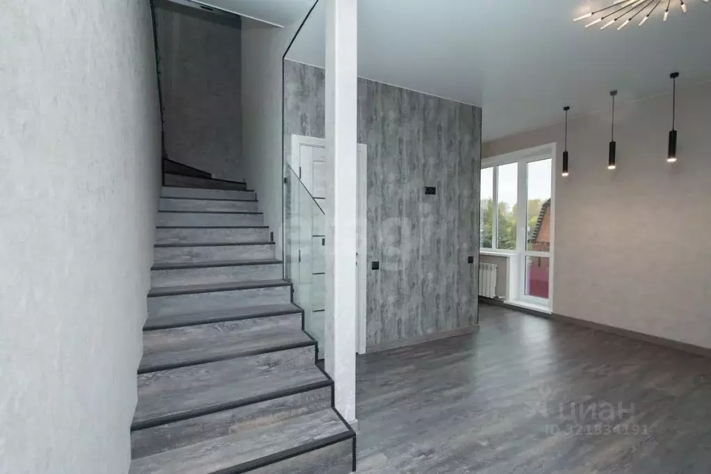 Дом в Кемеровская область, Новокузнецк Гаванская ул., 23 (100 м) - Фото 1