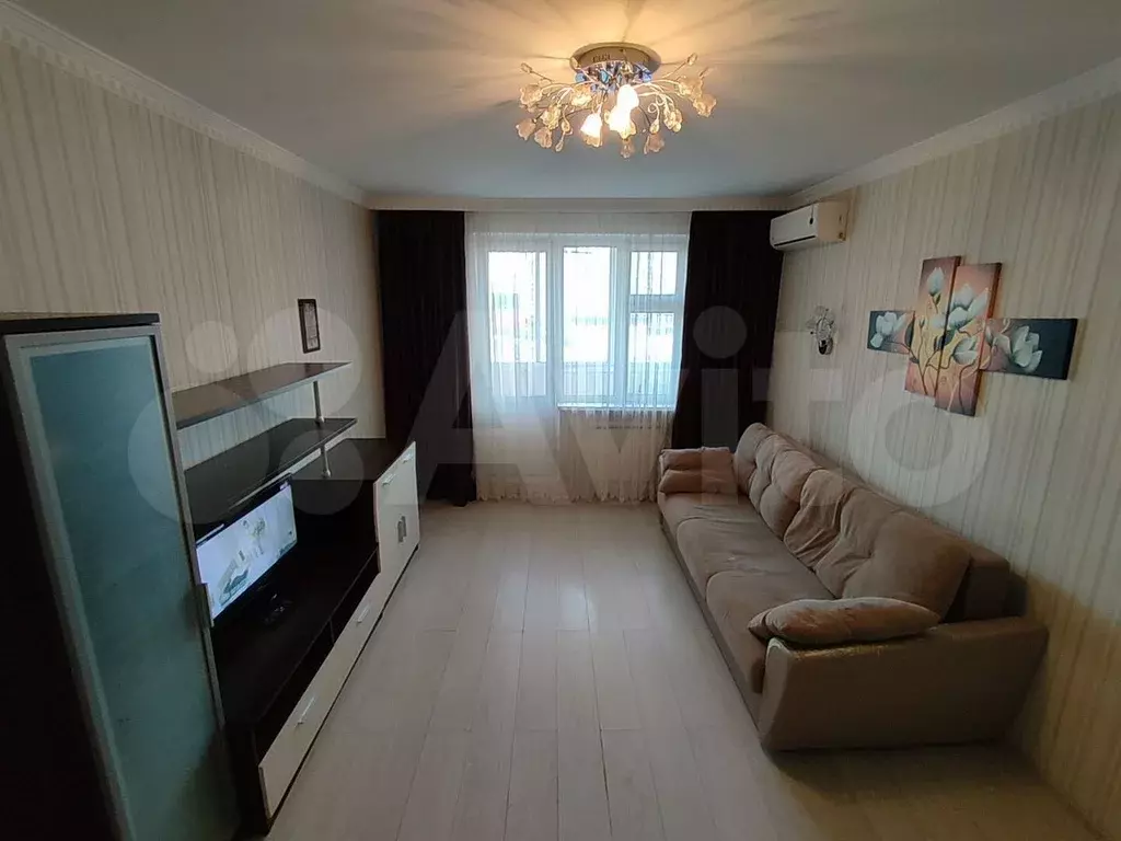 1-к. квартира, 40 м, 7/17 эт. - Фото 0